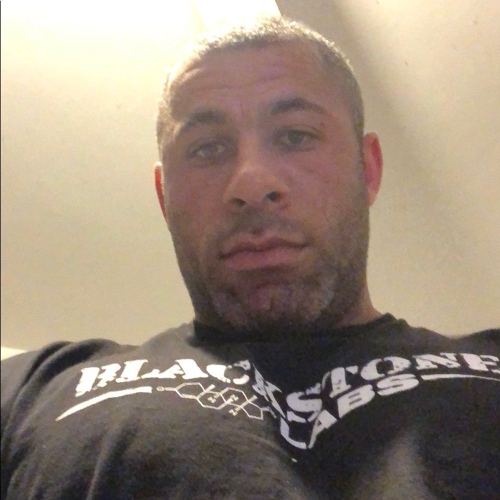 Meet your Posher, Dominic